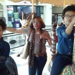 Meet your Posher, Sharon